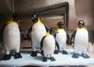 China Garden Animal Statues Fiberglass Penguin Sculpture Life - Size Custom Style factory