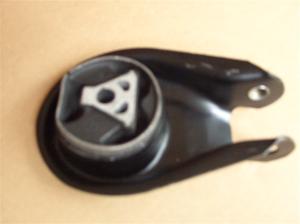 China Ford Spare Parts Engine Motor Mount , Right Car Engine Mount 3M51-6P082-AF factory