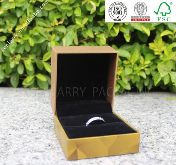 Promotional Recyclable luxury cardboard bracelet box design certificated by ISO