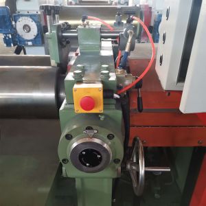 450mm Diameter Two Roll Mixing Mill Machine for Automatic Silicone Rubber Mixing