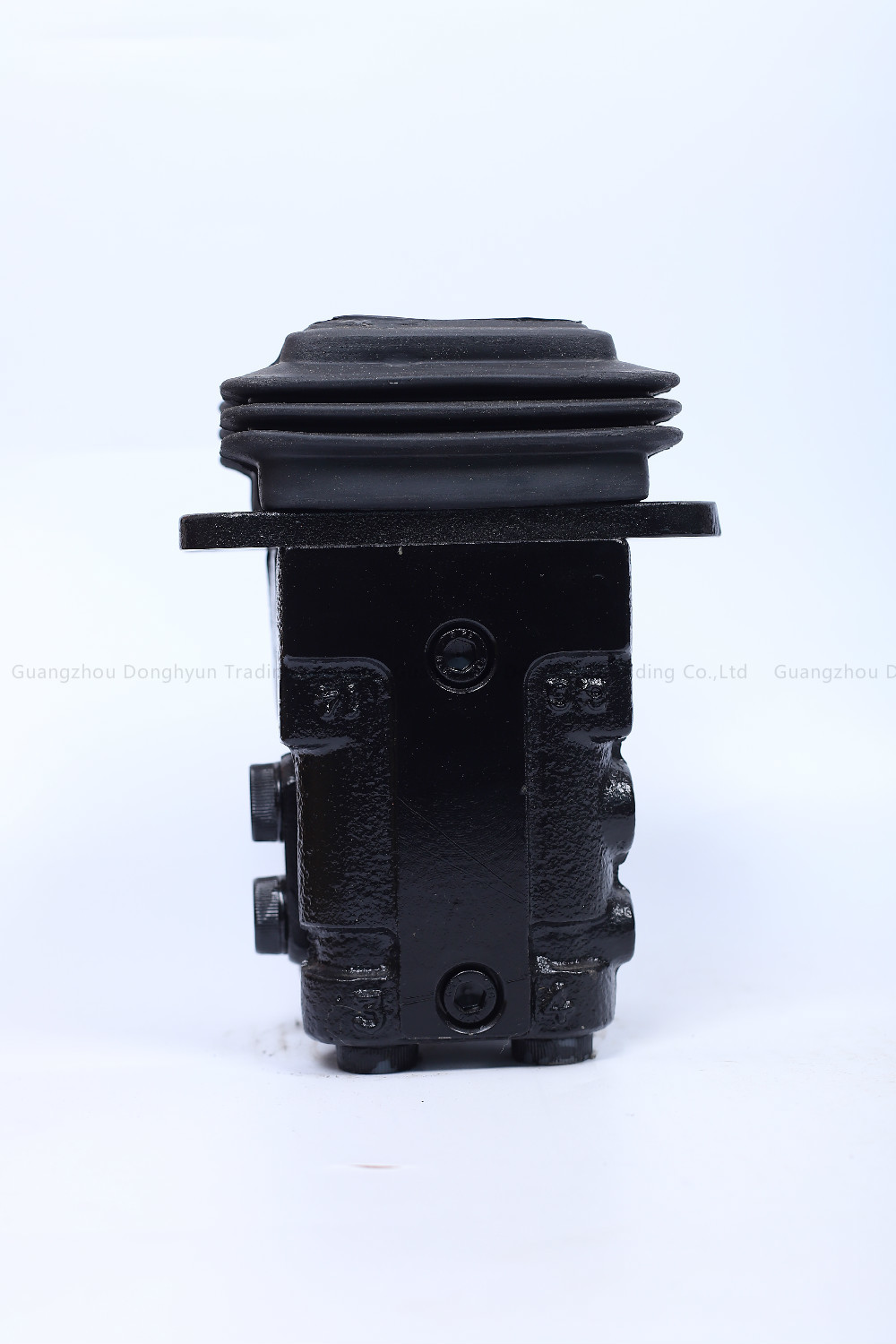 High Pressure brand new Hydraulic pedal valve for Excavator DOOSAN HYUNDAI