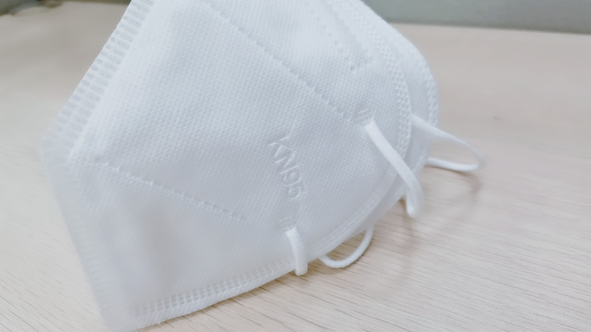 Breathable KN95 Disposable Non Woven Face Mask , Hygiene Face Mask 3D Cup Shape