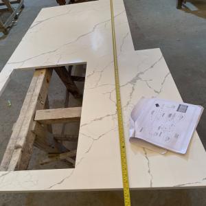 China Polished Matt Finish Quartz Countertop Vanity Top With Sink factory