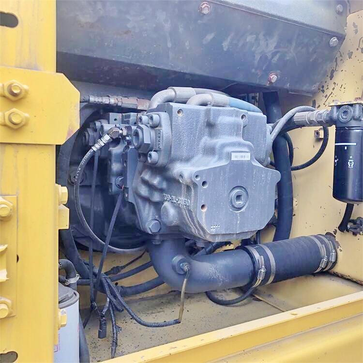 Cummins Engine Japan Used Crawler Excavator Komatsu PC210-7 with 107KW Power and Good