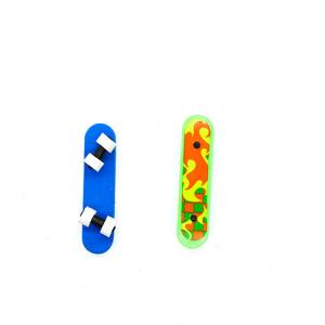 China cheap custom promotional eraser with en71 Lhama factory