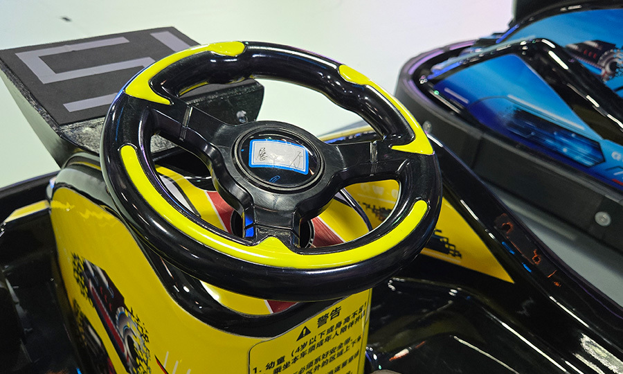 Go-kart interior steering wheel