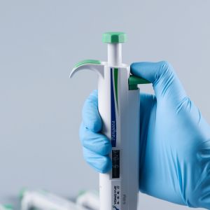 Variable Volume Laboratory 8 Channel Adjustable Multichannel Pipette