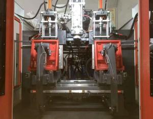 China Lubricant Oil U Series HDPE Bottle Making Machine Single Head Plastic Bottle Blow Moulding Machine factory