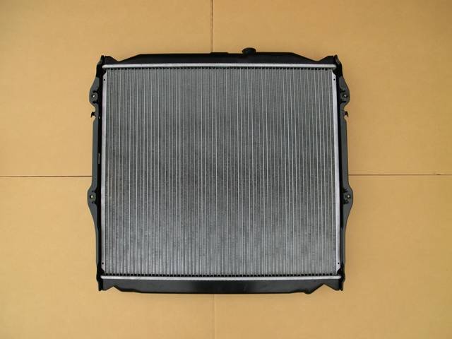 OE NO. 16400-75190 Reference NO. TO2311 Engine Cooling Radiator for Toyota Prado Vzj