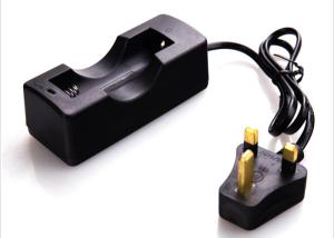 China Original 915Y Plug In Battery Charger For 18650 Rechargeable Batteries CE Certificated factory