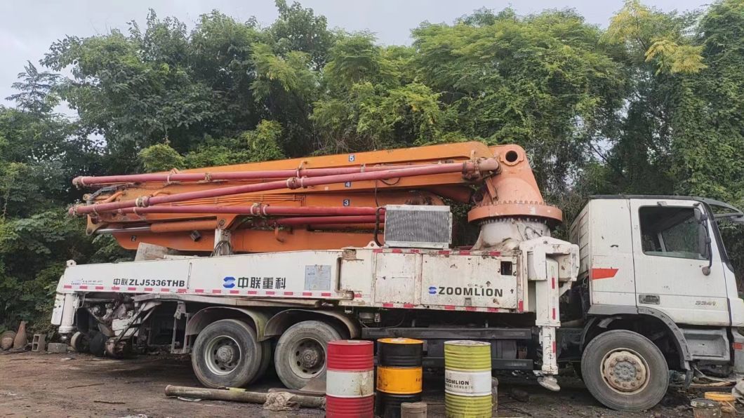 Zoomlion 43m Concrete Pump Benz Truck in Good Original Condition in 2013