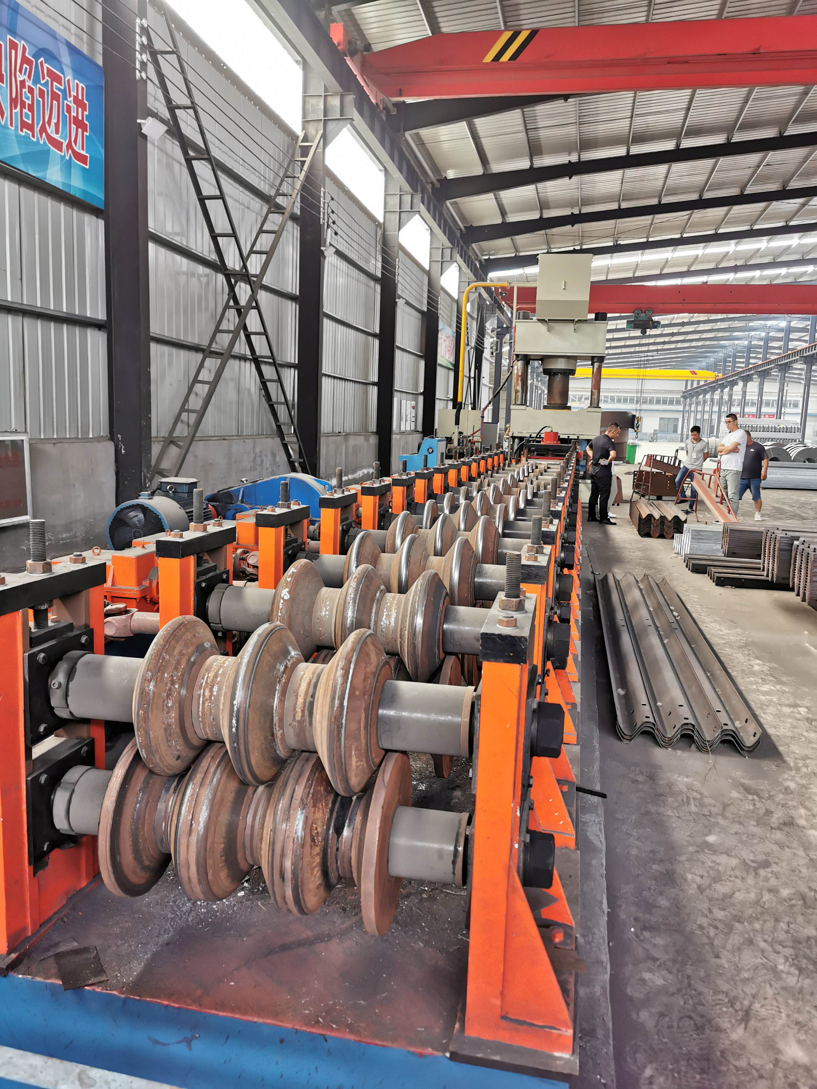 Highway Guardrail With Post And Spacer Made of Q345 Strip Steels for Singapore Market