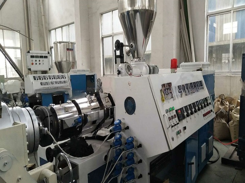 Quality Assured HDPE Pipe Extruder Machine