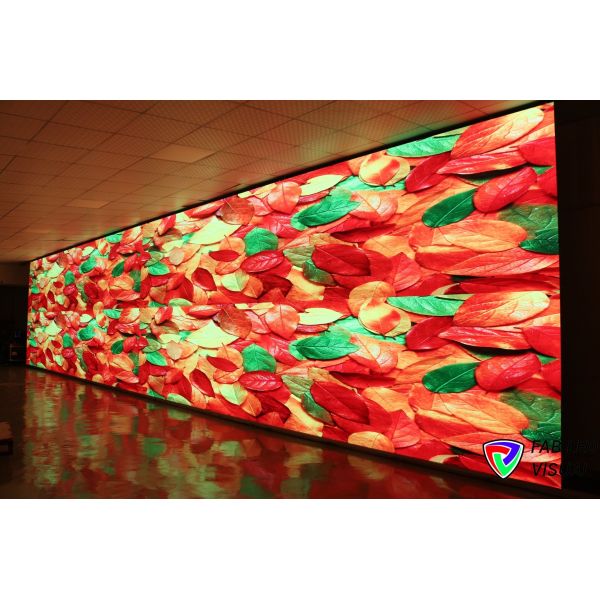 China Small Pixel Pitch LED Display with 360000dots/m2 Density and CE/ROHS/FCC Approved Standard factory