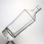 Glass Liquor Bottle for Whisky Gin Rum Vodka 500ml Capacity and Cork Stopper