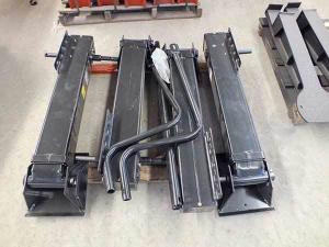 China 28000kg Dump Trailer Rear Support Legs 28Ton Semi Trailer Support Legs factory