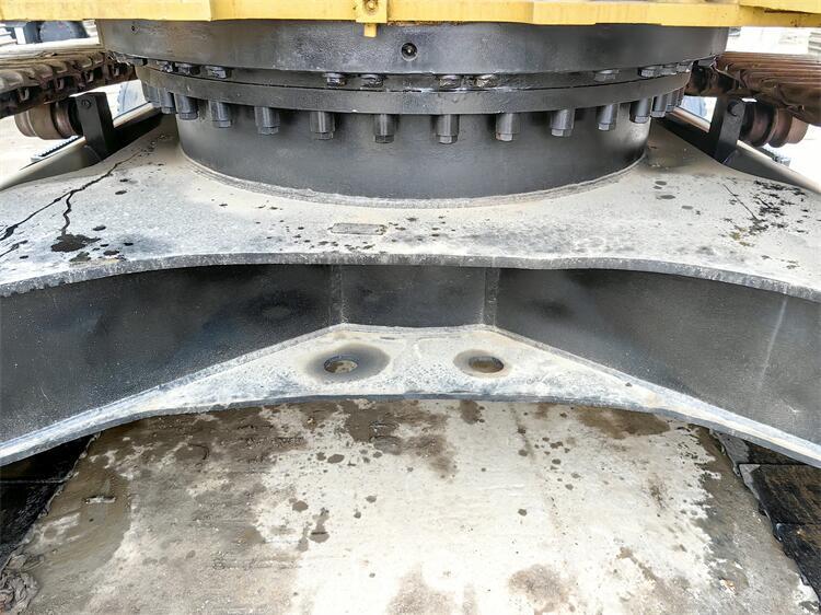 Affordable CAT320D Crawler Chain Excavator in Japan Original and Less Hours Guaranteed