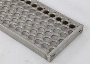 China Safety Walkway Steel Grating With 2 Noses To Be Closed Roof factory