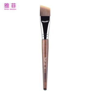 China TOUCH UP 04 Foundation Brush Synthetic Hair Copper Multi-Functional Angled Makeup Brush Manufactor factory