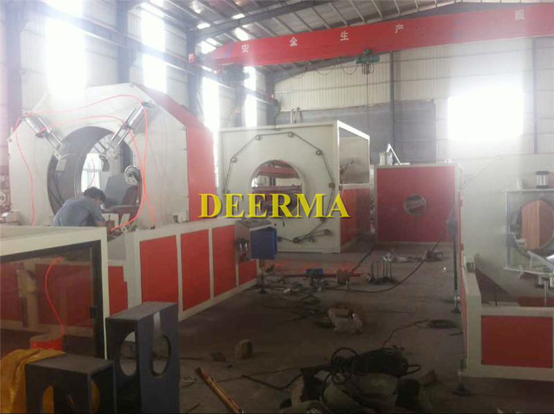 280kw HDPE Pipe Machine 110mm 250mm HDPE Pipe Extruder With OMRON Temperature Controller