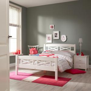 China modern single bed pine wood factory