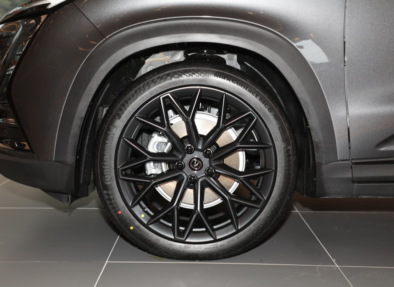 Changan UNI-T 2022 2.0t 8AT 233HP L4 Compact Suv 5 Door 5 Seats