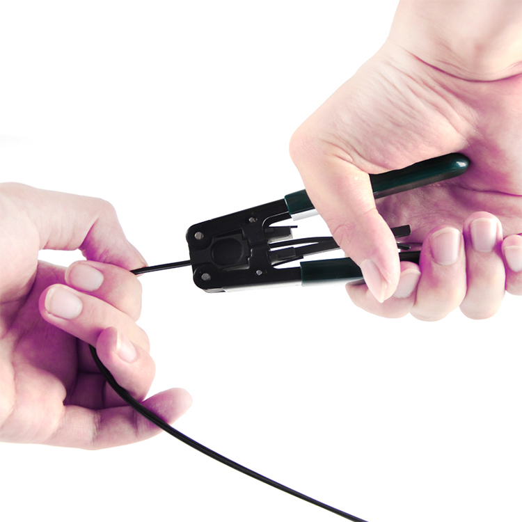 Factory Free sample 1,2,4 cores fiber optic FTTH drop cable