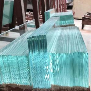 China 3mm-19mm Extra Clear Low Iron Float Glass With Polished Surface factory