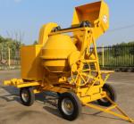 500L Mobile Portable Self Loading Concrete Mixer Truck With Air - Cooled Diesel