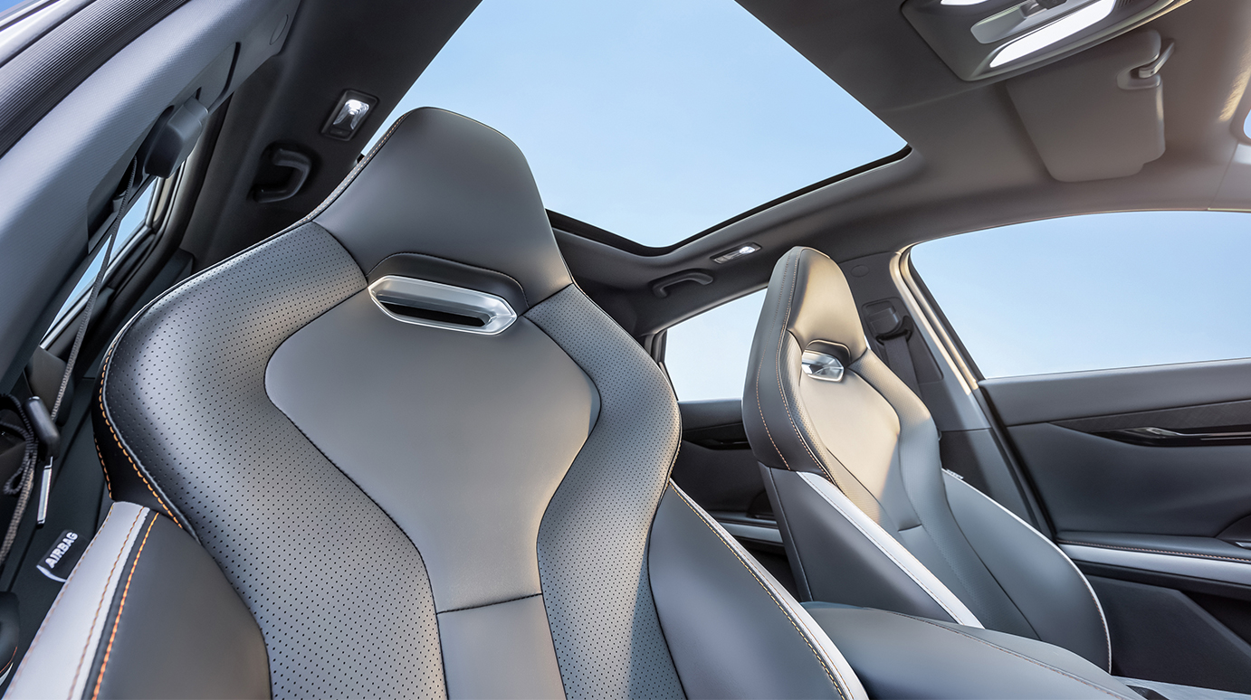 Electric Driver s Seat Adjustment 5 Door 5 Seat Hatchback UNI-V Sedan 2023 2024 1.5T 2.0T AWD Full Used Car