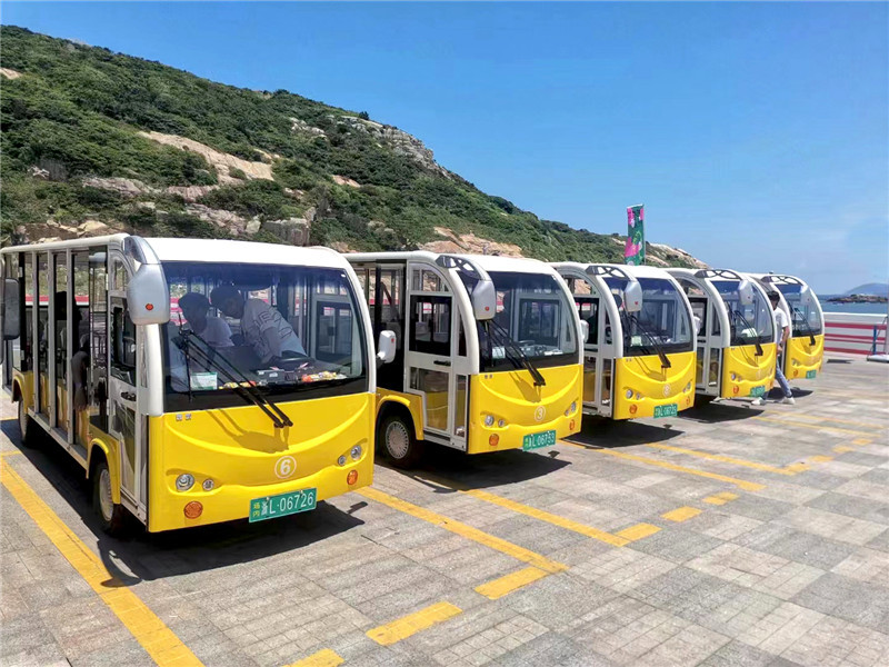 18 Seats Electric Tourist Sightseeing Vehicle 8500W