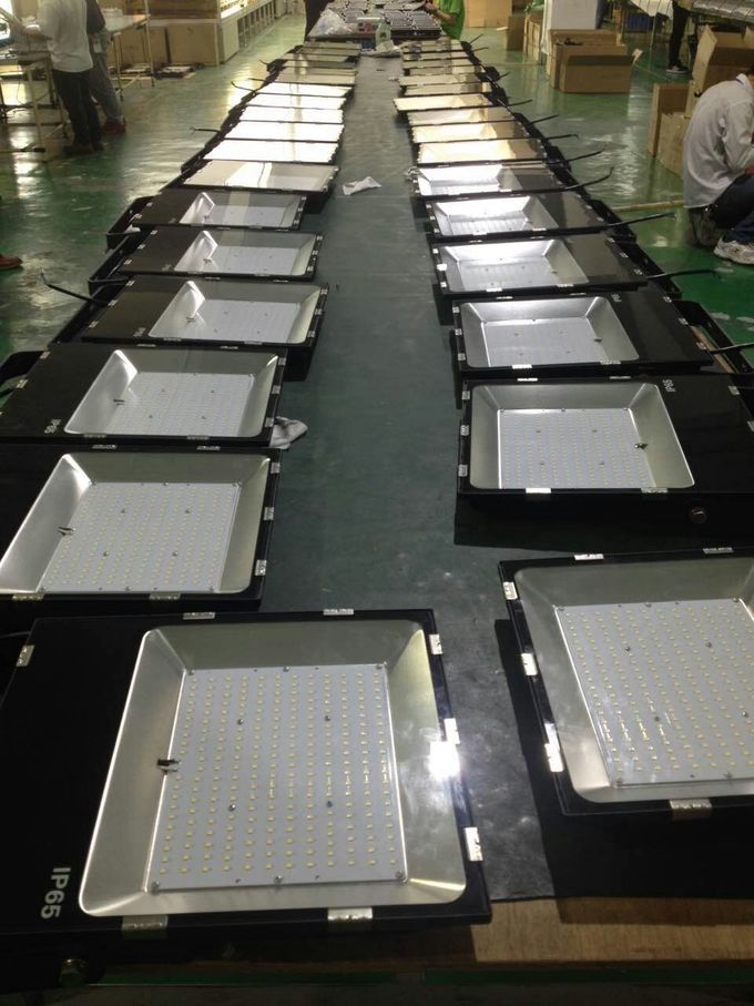 Netural White 4000K Waterproof LED Flood Light 100W SMD Flat Pad Flood Lighting 7