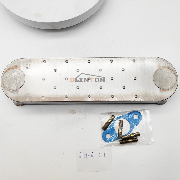 Excavator Cooler Parts 6D125 7P 8P Oil Cooler Core 6152-62-2110 6151-61-2111