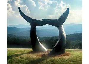 China 250cm Height Forging Bronze Whale Sculpture For Outdoor factory