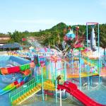 Spray Water Park Equipment Fiberglass Water Slide Playground