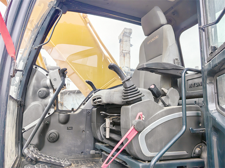 Good Condition 22 Ton Digger Machine Used Hyundai R220LC-9 Original Hydraulic Cylinder