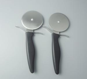 China Stainless Steel Pizza cutter with PP handle factory
