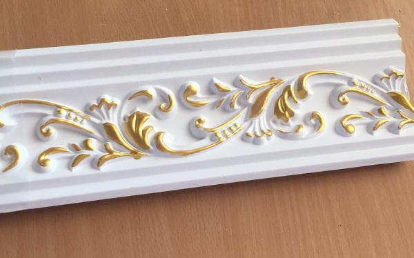 China Polyurethane Foam Skirting Cornice Crown Moulding HG-7032 Straight Section for Market factory