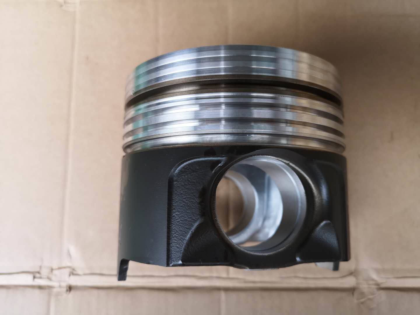 V Type 10PE1 Isuzu EXR CXZ Engine Piston 1121118130 Square Combustion Chamber Code 6780