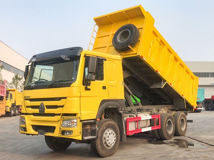 10 Wheels 371hp 6x4 Used 25 Ton Howo Dump Truck With Cargo Tank Length 5.3-6.2M