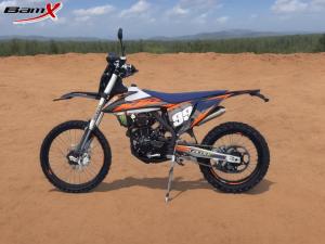 China Dirt Bike Chain Drive System Dual Sport Motorcycle with Fuel Capacity 4-6 and Disc/Drum Brakes factory