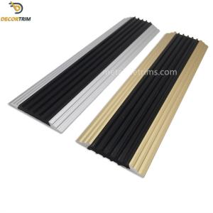China Black Rubber Floor Transition Strip Non Slip 46.7mm Width SGS Certified factory