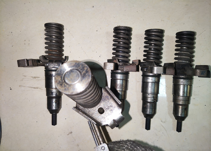 7E-9585 Used CAT 3116 Injectors , 0R-3742 Diesel Engine Injector For Excavator E324 E325