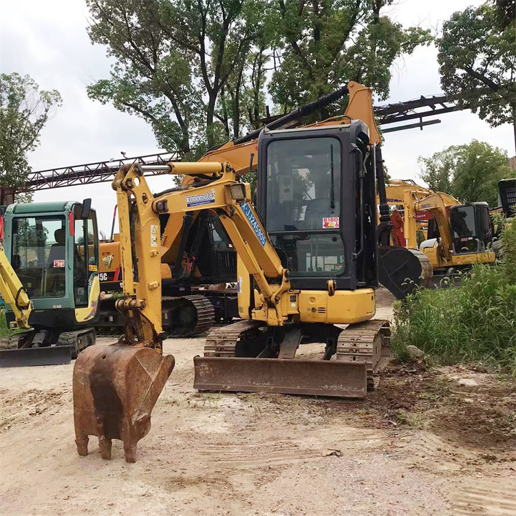 Excellent Performance 2 Ton Used Komatsu PC20MR Excavator 75 KW Japan Mini Excavator