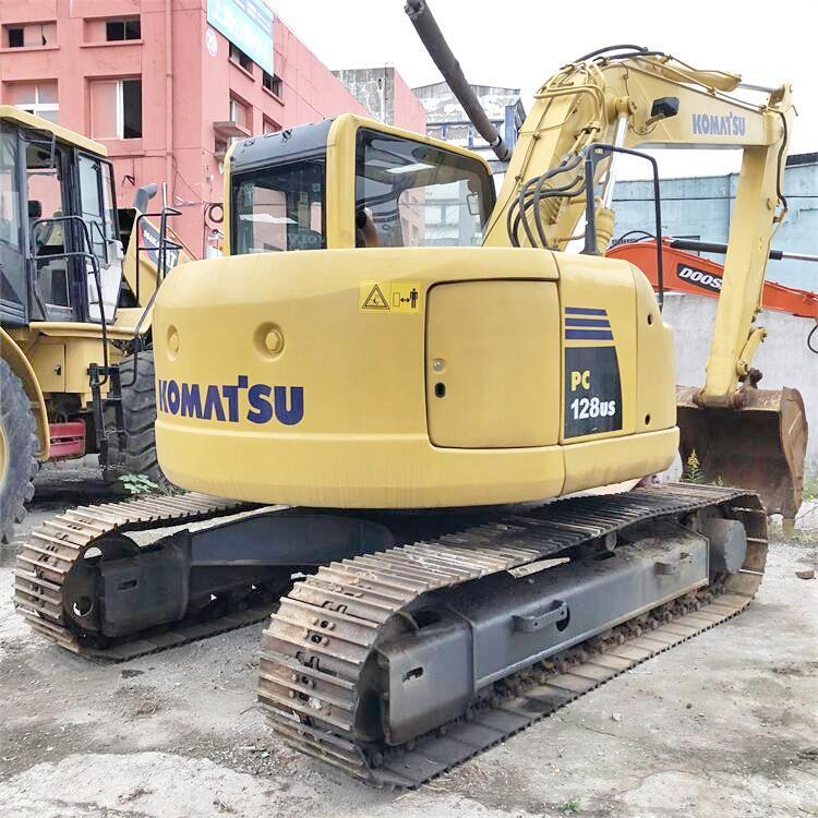 Komatsu PC128US-8 Excavator in with 0.44 m3 Bucket Capacity and 2852 Working Hours