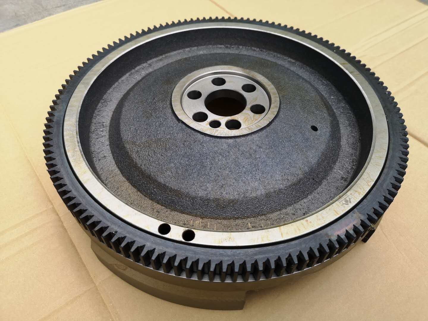 6BD1 6BG1 ISUZU Flywheel 1123311643 Suit 350mm Clutch In Trucks And Buses