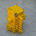 723-57-12306 723-56-11200 723-57-11700 Excavator Main Control Valve Assembly for