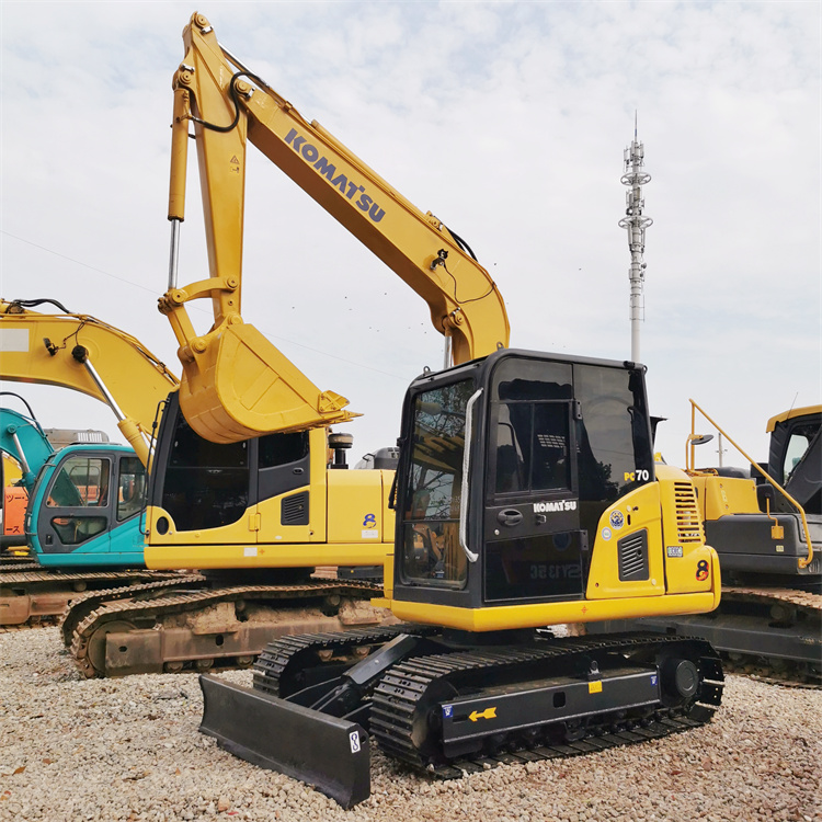 Good Health Japan Original Crawler Chain Komatsu PC70 Excavator With Low Working Hours