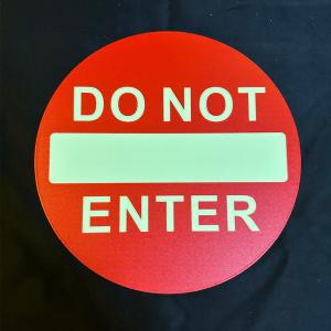 China Circle Aluminum Traffic Safety Warning Signage Glow In The Dark factory