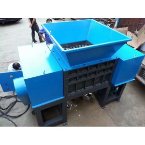 Waste Scrap Plastic Drum Shredder Machine Multi - Functions Custom Capacity